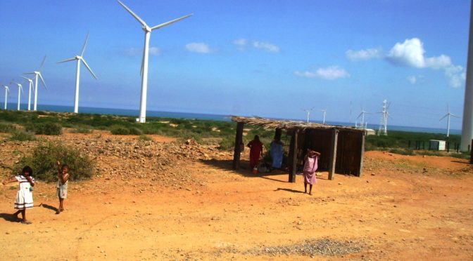 MICO A LOS TERRITORIOS RICOS EN ENERGÍA RENOVABLE – artículo inconsulto sobre impuesto a la energía solar y eólica amenaza la transición –