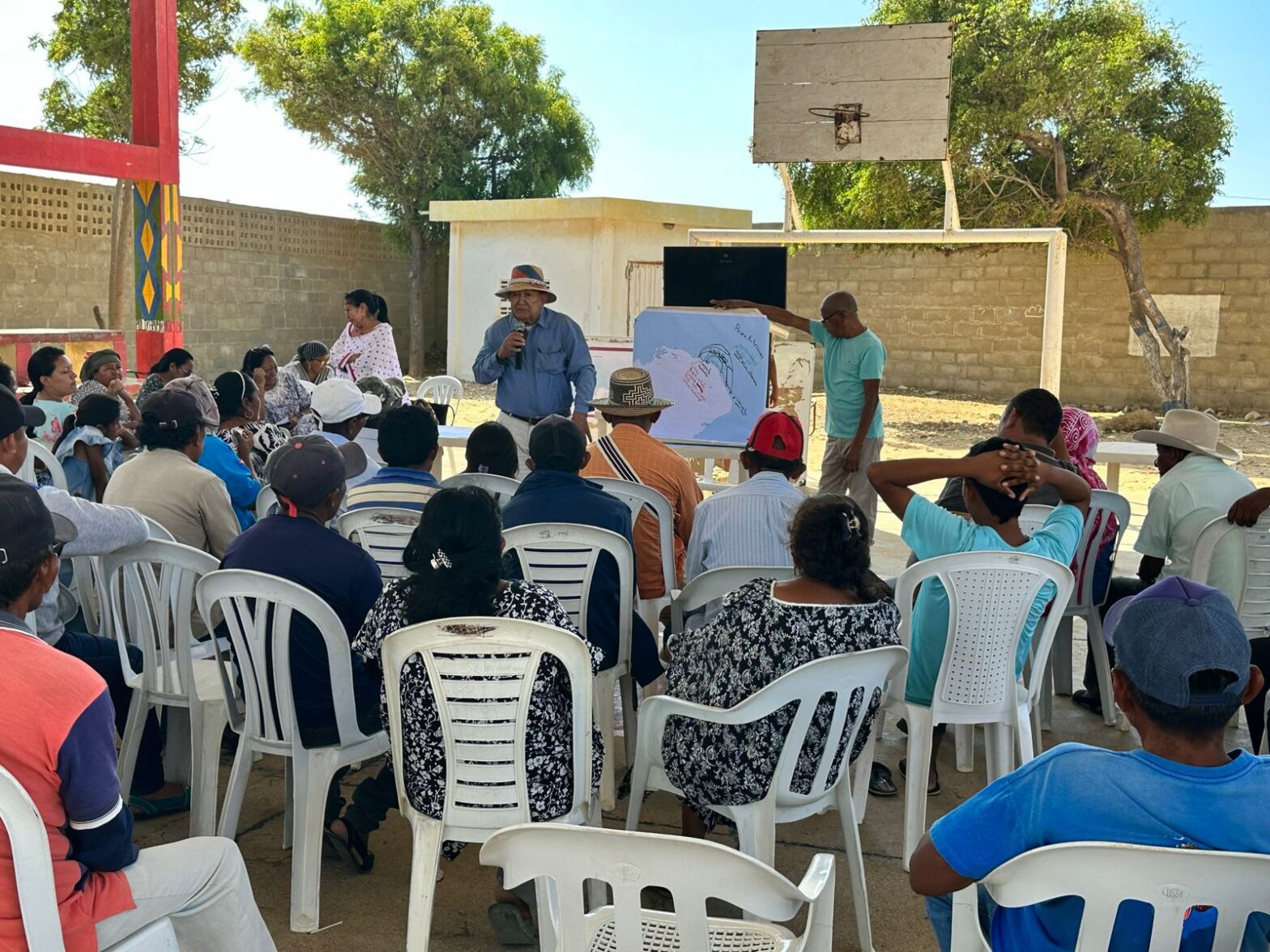 Los indígenas Wayuus del extremo norte de la Guajira le piden al presidente no adelantar parques eólicos en sus costas
