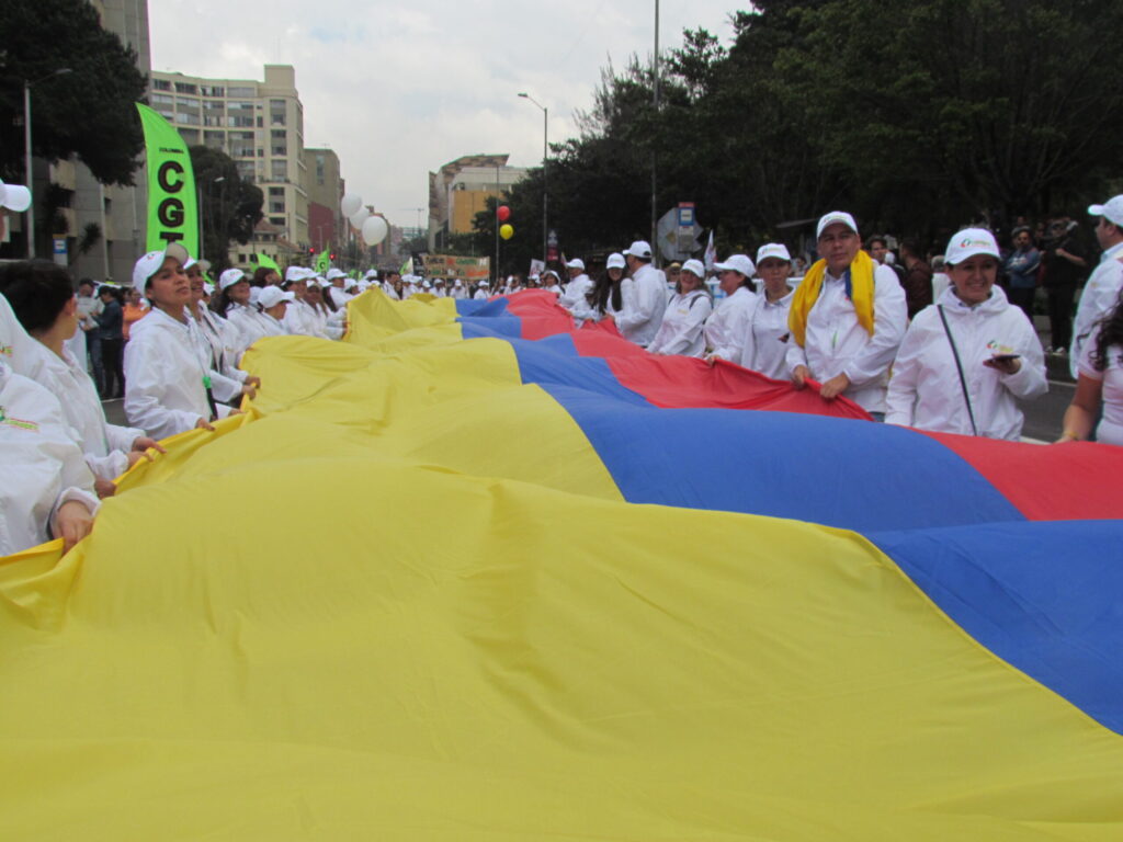 EL ACCIONAR DE LOS GRUPOS ARMADOS EN EL CONTEXTO DE LA PAZ TOTAL